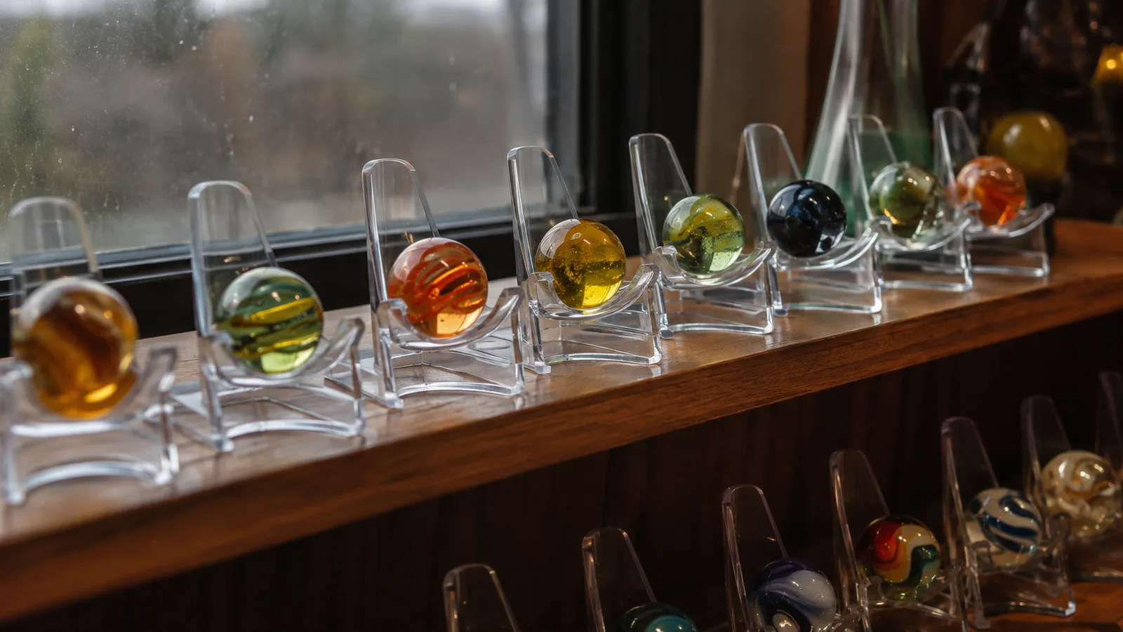 The Honest Acrylic Display Stand Review: Sizing, Stability, and What I'd Skip